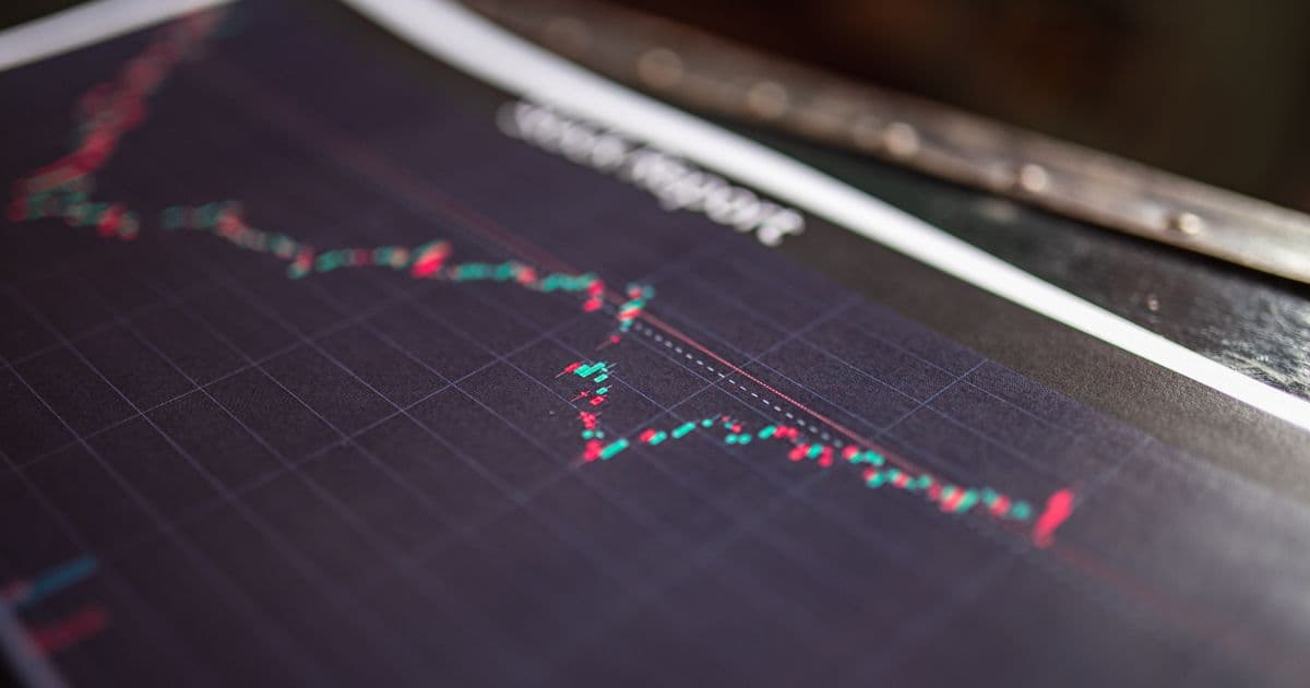 The Anatomy of a Golden Rollercoaster: Understanding the Unprecedented Gold Volatility of the Past Year